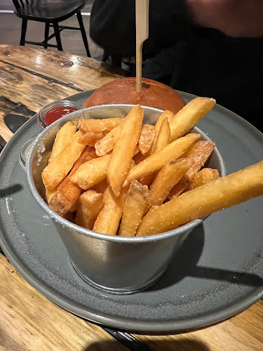 Comentarii opinii despre Bar 8660