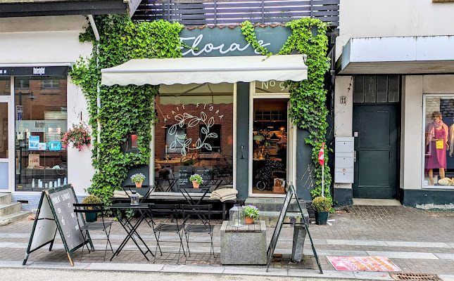 Cafe Flora