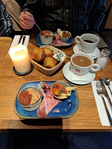 Comentarii opinii despre Cafe Viggo