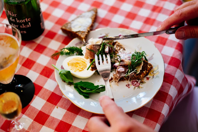 Comentarii opinii despre Café T