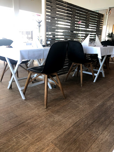 Comentarii opinii despre Jenners Seaside