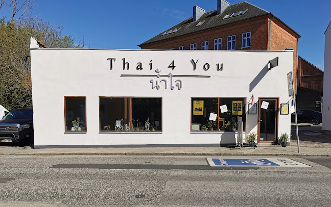 Comentarii opinii despre Thai 4 You - Thai Restaurant og Take Away