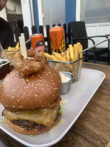 Esja Bistro - Gastronomi og hotelvirksomhed