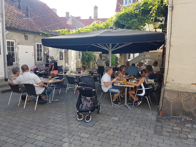 Opinii despre Pakhuset în Helsingør - Gastronomi og hotelvirksomhed