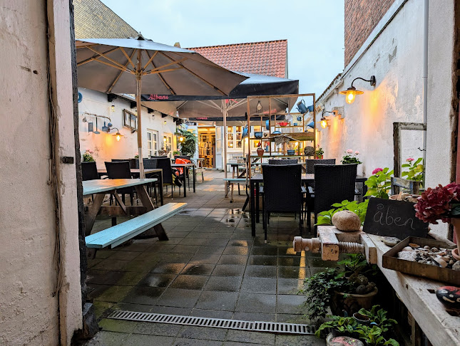 Café Onkel - Gastronomi og hotelvirksomhed