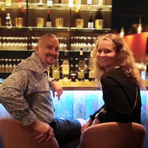 Comentarii opinii despre not your USUAL wine bar