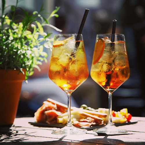 Nebbiolo Winebar - Gastronomi og hotelvirksomhed