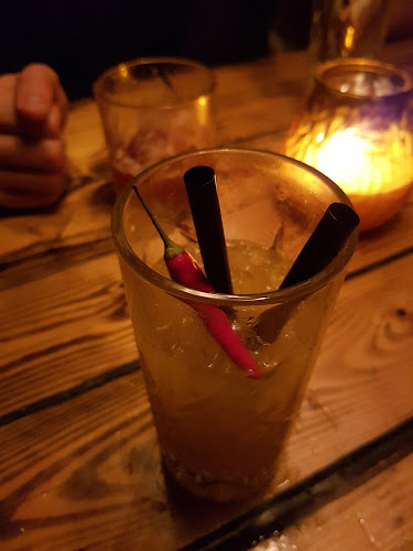 Opinii despre Bæst Cocktailbar în København - Gastronomi og hotelvirksomhed