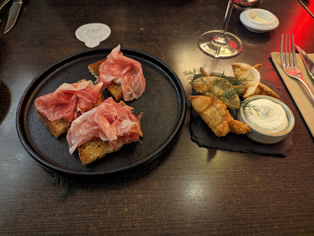 2takt Café & Brasserie - Gastronomi og hotelvirksomhed