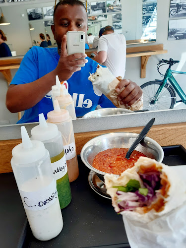 Comentarii opinii despre Royal Shawarma Bar