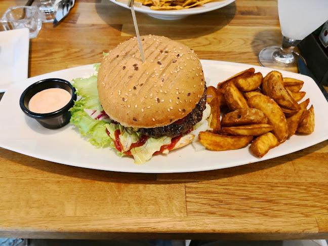 Comentarii opinii despre The Burger