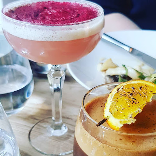 Comentarii opinii despre Struktur