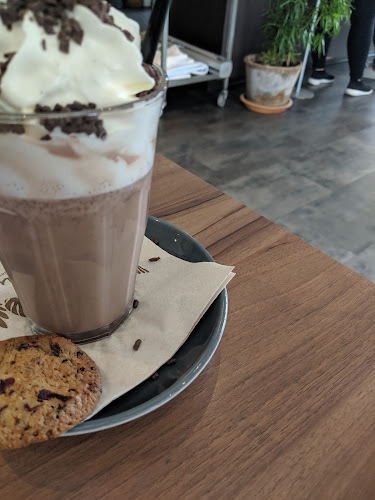 Comentarii opinii despre Café Aroma