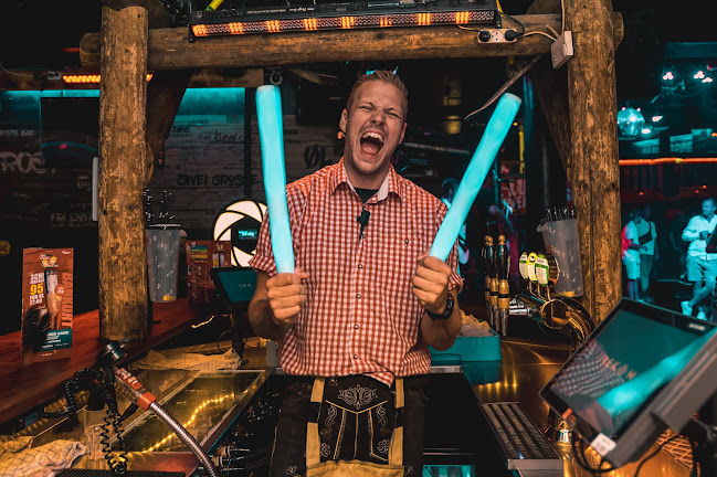 Comentarii opinii despre Zwei Grosse Bierbar Aalborg ApS