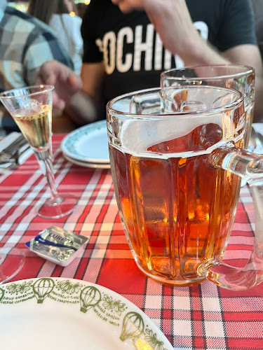 Opinii despre Restaurant Grøften /Tivoli în København - Gastronomi og hotelvirksomhed