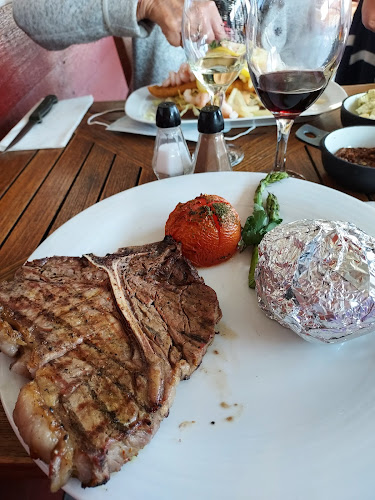 Hvidbjerg Høll, Hvidbjergvej 27C, 7080 Børkop