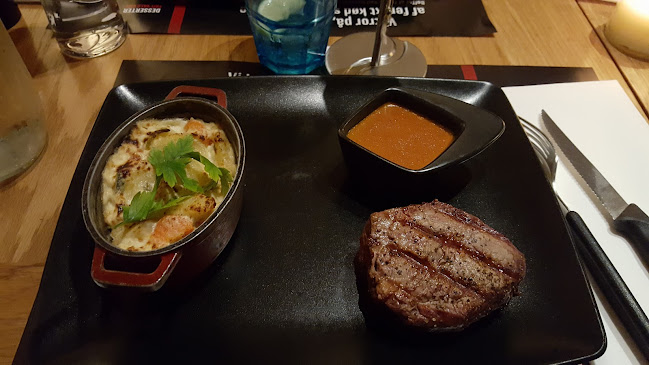 Jensens Bøfhus - Gastronomi og hotelvirksomhed