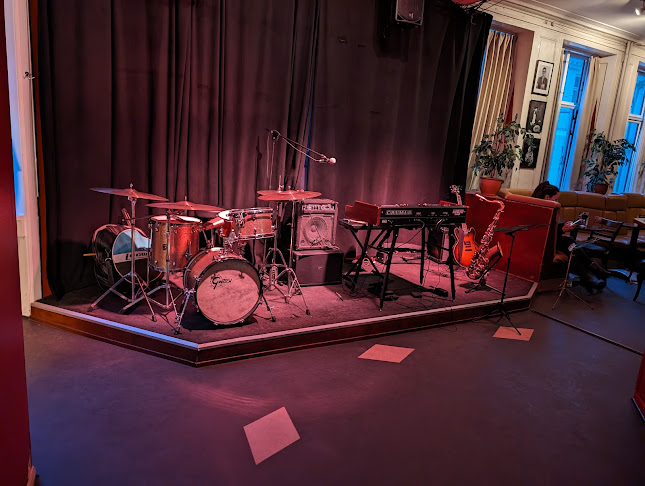 Charlie Scotts - Gastronomi og hotelvirksomhed