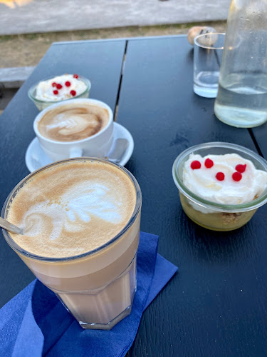 Opinii despre Avernakø Havnecafe în Avernakø - Gastronomi og hotelvirksomhed