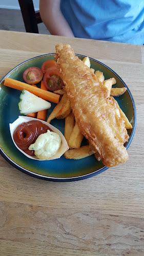 Mommark Marina - Gastronomi og hotelvirksomhed