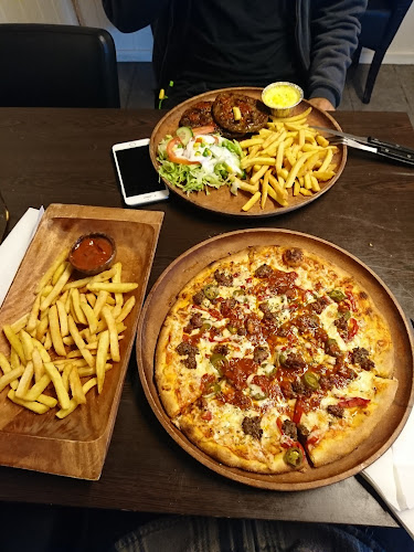 Jernbanevej 1, 4330 Hvalsø