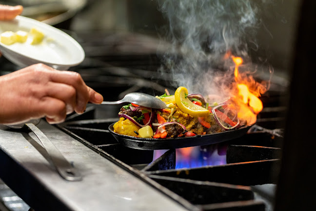 Comentarii opinii despre Al-Diwan