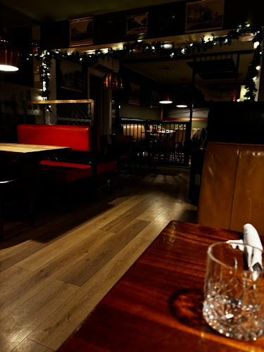 Perron 1 - Gastronomi og hotelvirksomhed