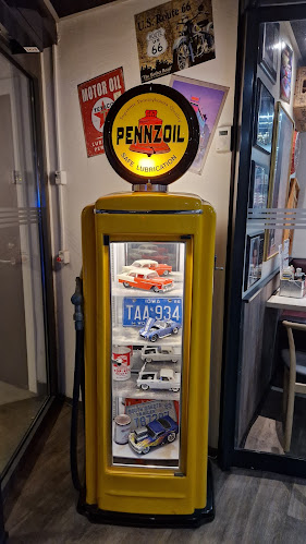 Bone's - Gastronomi og hotelvirksomhed