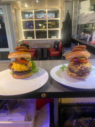 Comentarii opinii despre Torvets Burger Og Pizza