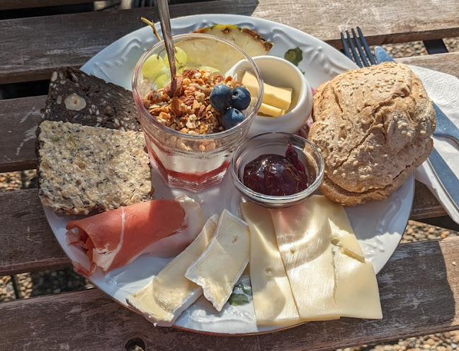 Cafe Snakbar - Røde Kors Cafe