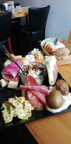 Farø Vad 5 4793 Bogø By / Køkkenet lukker, 20.00 kl