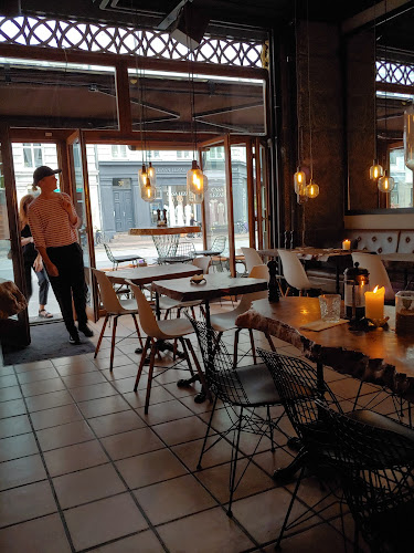 Comentarii opinii despre Café Klimt