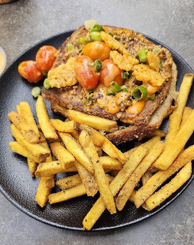 Comentarii opinii despre Oops