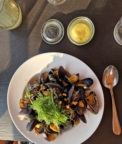 Det Hvide Pakhus - Gastronomi og hotelvirksomhed