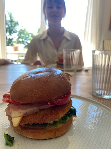 Comentarii opinii despre Lalou Vinbar