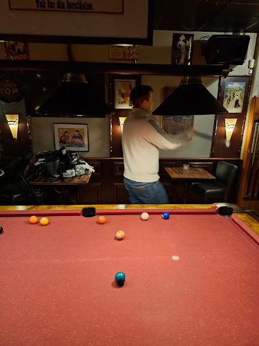 Comentarii opinii despre Beefeater Pub