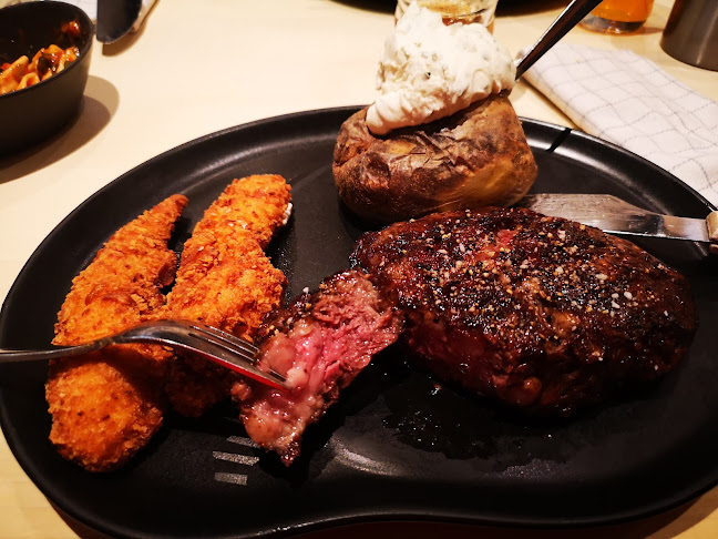 Bone's Frederikshavn - Gastronomi og hotelvirksomhed