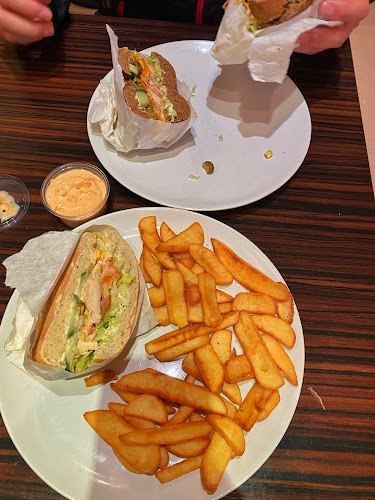 Kong Kylling v/Arya ApS - Værløse