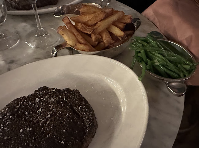 Maison - Gastronomi og hotelvirksomhed