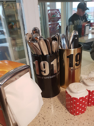 Comentarii opinii despre Pitstop Grill Bangkok Take Away