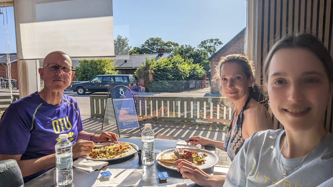 Opinii despre Queen Pizza & Grill în Regstrup - Gastronomi og hotelvirksomhed