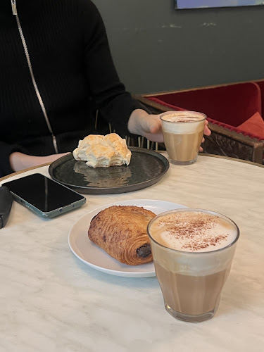 Comentarii opinii despre THE SPOT