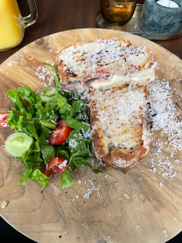 Comentarii opinii despre Oluf's Taverna