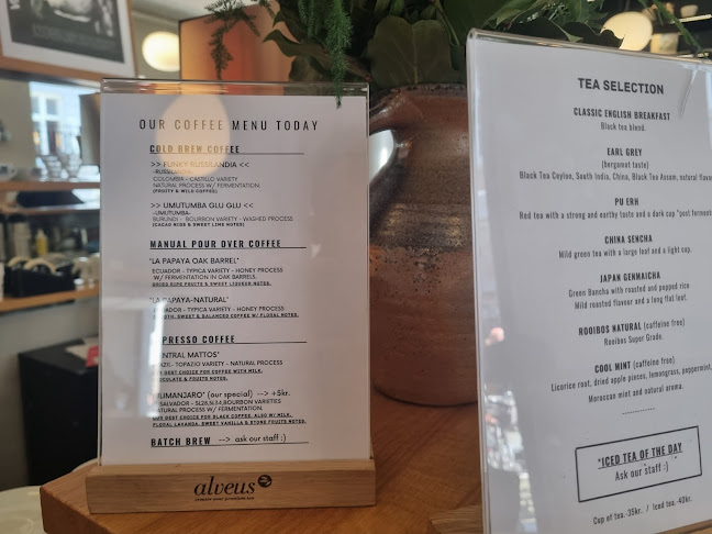 Comentarii opinii despre Democratic Coffee