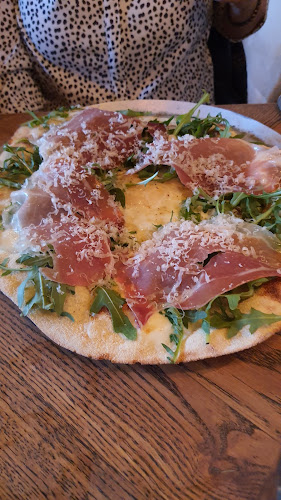 Opinii despre Nyhavn 14 în København - Gastronomi og hotelvirksomhed