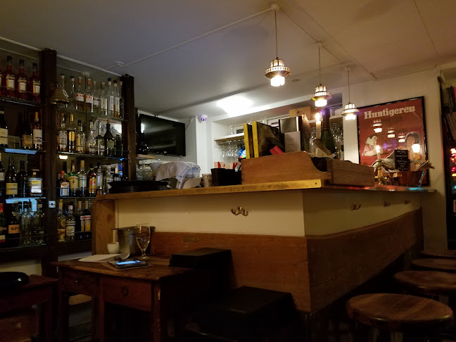 Comentarii opinii despre Hos Fischer