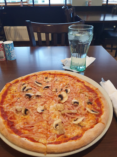 Opinii despre Pizzeria og Burger House Ballerup în Ballerup - Gastronomi og hotelvirksomhed