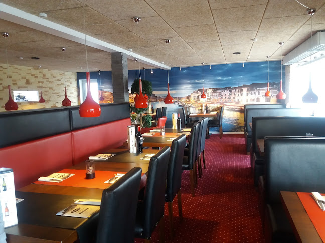 Opinii despre Assentoft Cafe & Restaurant în Randers - Gastronomi og hotelvirksomhed