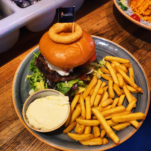 Cafe Olivia - Gastronomi og hotelvirksomhed