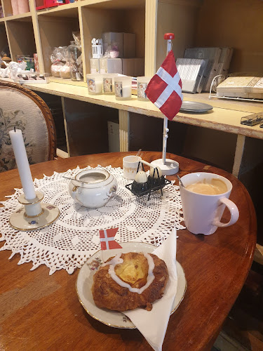 Comentarii opinii despre Mormors